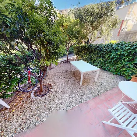 아파트 Calme 2p Avec Terrasse Et Jardin, Parking Et Piscine - Fr-1-196-382
